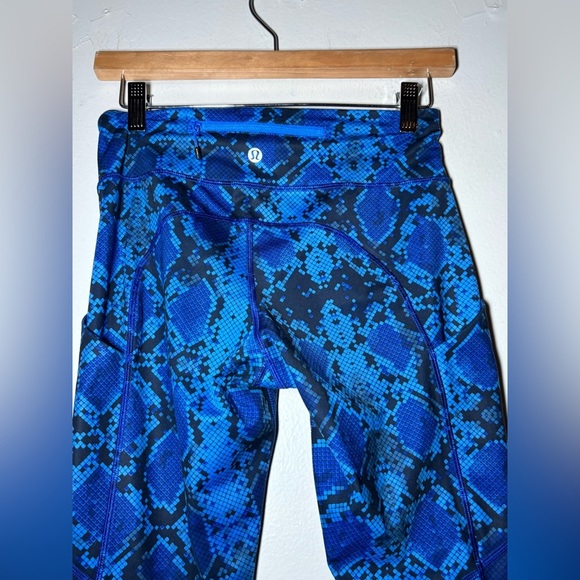 Lululemon Speed Tight IV Mini Ziggy Snake Pipe Dream leggings  Blue Size 4 - Picture 5 of 6